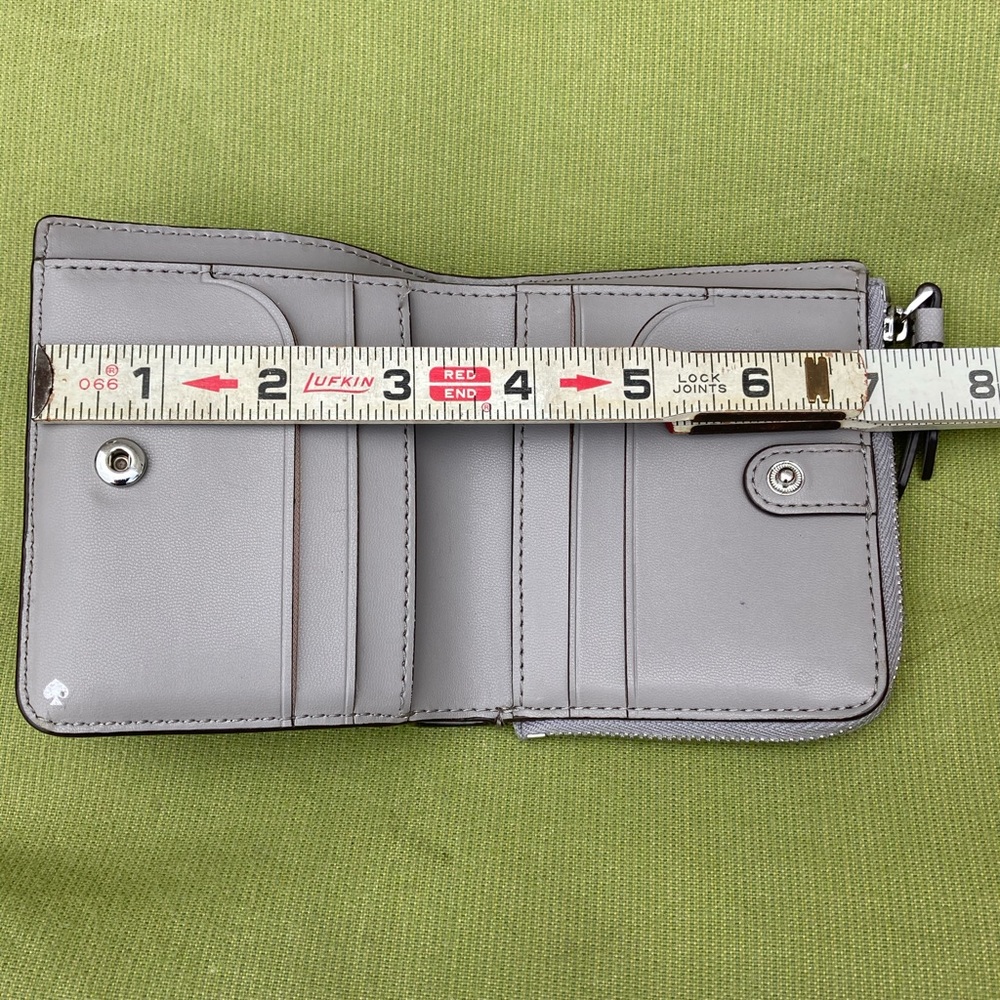 Kate Spade wallet - Picture 2 of 4